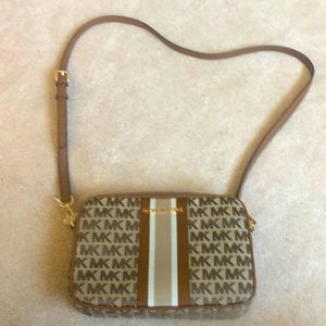 Michael Kors crossbody purse/bag - jet set, brown